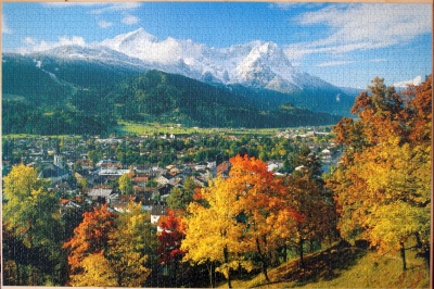 3000 Garmisch-Partenkirchen gegen Zugspitzgruppe1.jpg